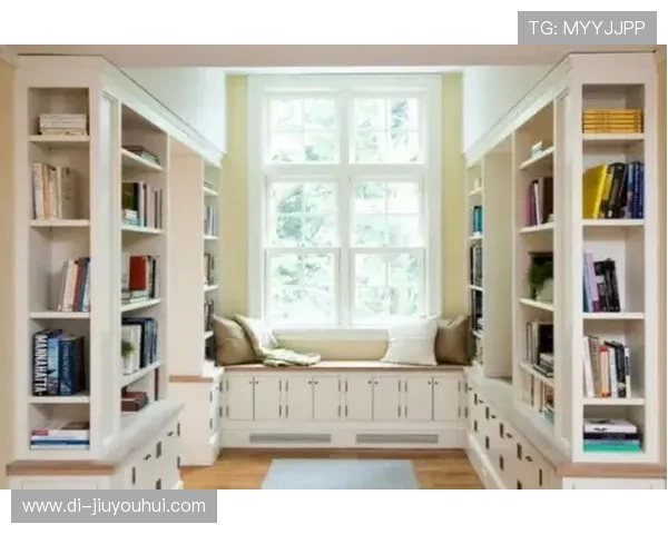 汽车三角窗足球贴装饰设计创意解析与个性化定制方案推荐